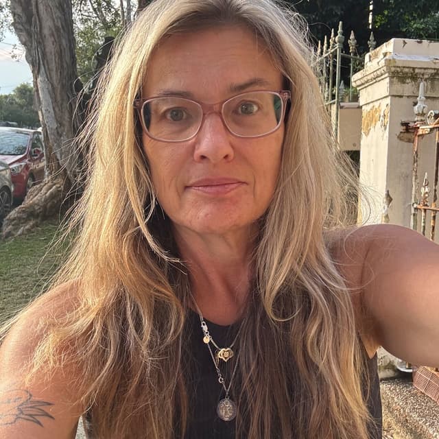 Julie W.