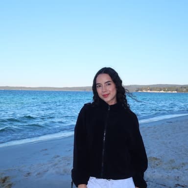 María M.