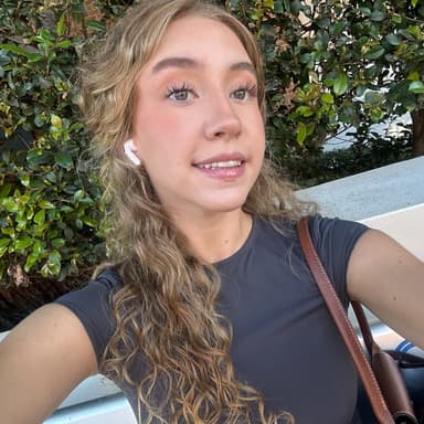 Alyssa C.