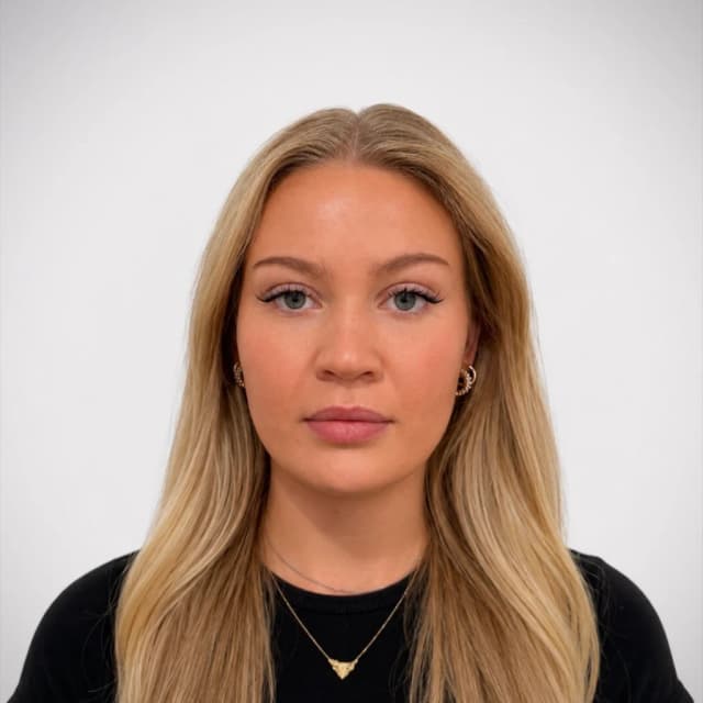 Nora O.