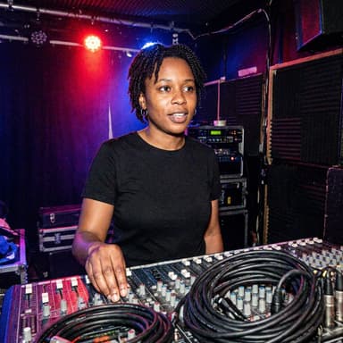 Simone A.