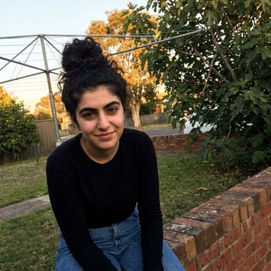 Yara C.